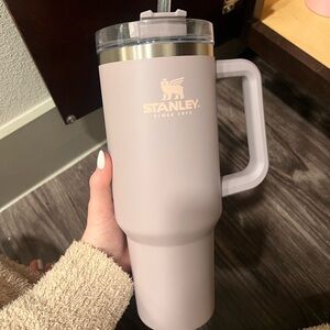 Stanley - 40 oz purple